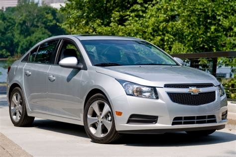 2013 Chevy Cruze Review & Ratings | Edmunds