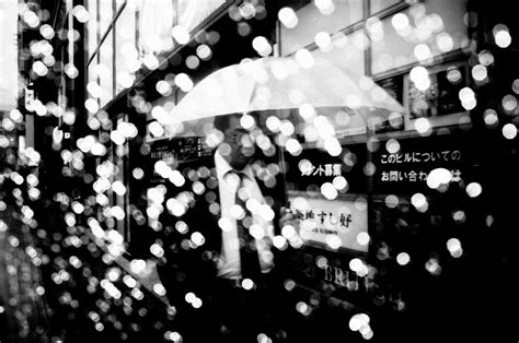 Idea: Shoot Street Photography While Listening to Music - ERIC KIM