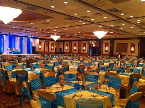 Holiday Inn Chicago North Shore Skokie Hotel | Reception Venues ...