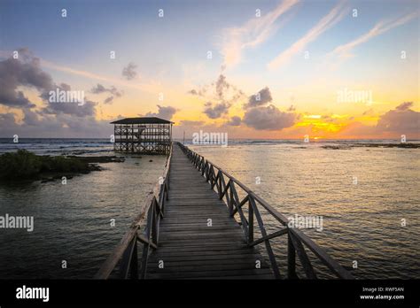 Boardwalk cloud 9 siargao hi-res stock photography and images - Alamy