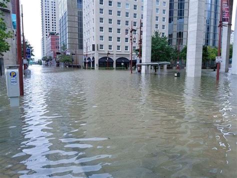 As Harvey’s floods, rain continue, former area residents try to stay safe