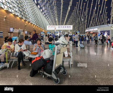 Shanghai, Jiangsu, China. Shanghai Pudong Airport, Departures Hall ...