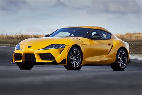 Toyota introduces its four-cylinder GR Supra 2.0 - Acquire