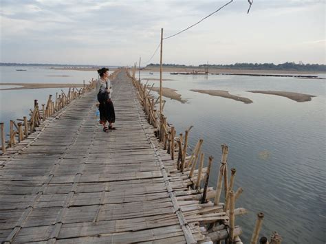 Asia To Europe 2011: Bamboo Bridge (Kampong Cham, Cambodia - 22/03)