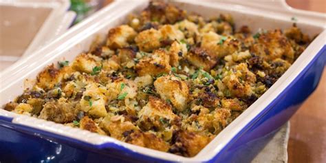 How to make stuffing: 8 easy Thanksgiving stuffing recipes