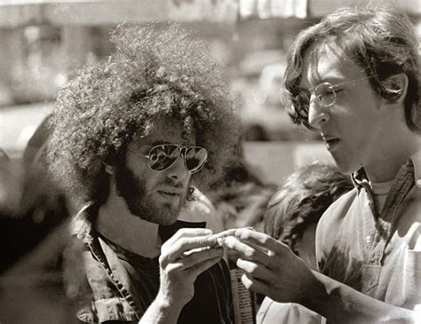 The Summer of Love: Pictures of Hippies in Haight Ashbury, San ...