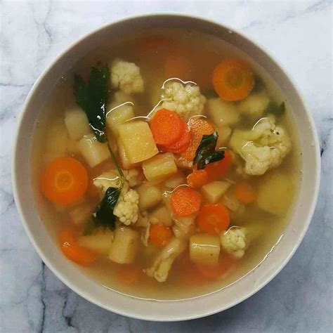 Resep Sayur Sop Sederhana Rumahan dari Sasi's Recipe