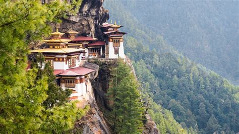 Tiger’s Nest in Bhutan - Trekking to the SPECTACULAR Monastery on a ...