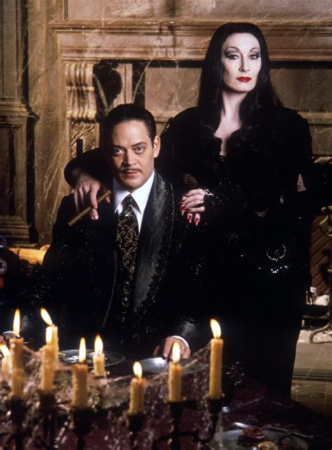 The Addams Family: Why Morticia and Gomez Are The Perfect Couple – The Hoot