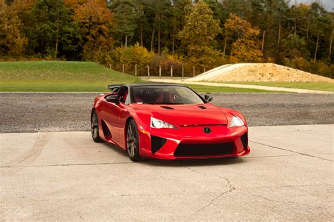 Lexus LFA 4.8 V10 Sound Effects Library - Soundholder