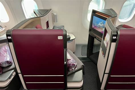 How Qatar Airways’ new 787-9 business class compares to Qsuite – Sixtack