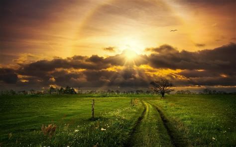 Sun Rays Through Clouds Wallpapers - Wallpaper Cave