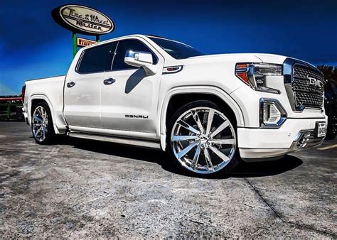 2019 denali on 26s 🔥🔥 #droppedcrewcabs | Gmc denali truck, Denali truck, Gmc trucks