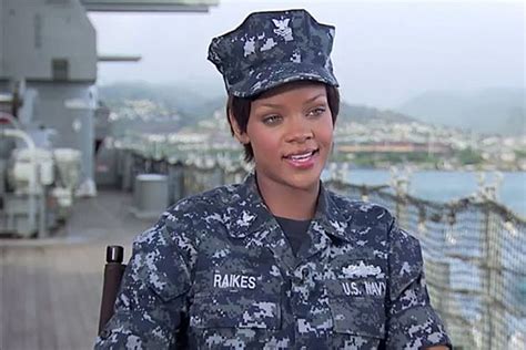 Rihanna Discusses Her Transformation Into a Weapons Officer for ‘Battleship’ Film