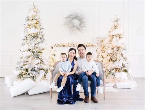 Toronto Christmas Family Session | Indoor Timeless