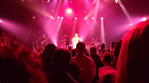 Amazing Aurora show in LA 11/17 : r/auroramusic