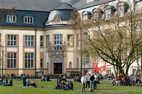 33 Facts About German Schools (all about the German education system)