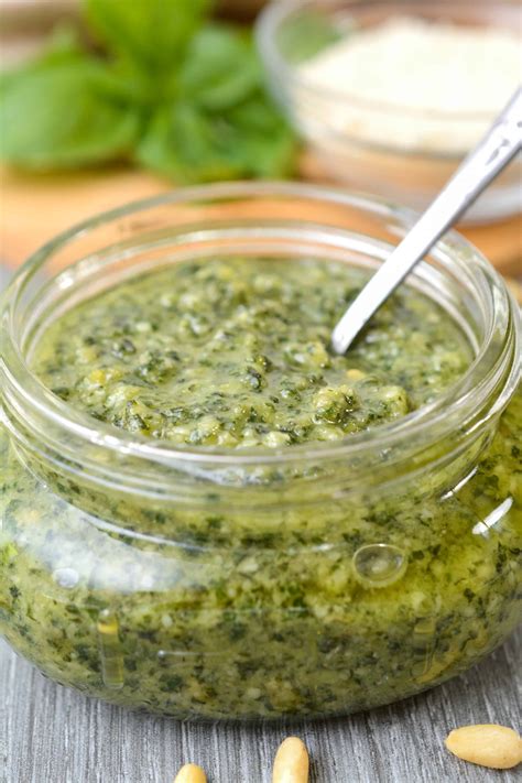 Homemade Pesto Sauce recipe - Sweet Pea's Kitchen