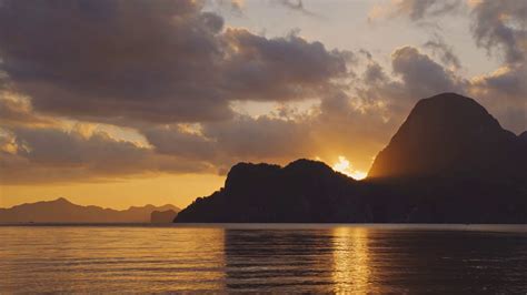 Golden Sunset Behind Cadlao Island In El Stock Footage SBV-338347581 ...