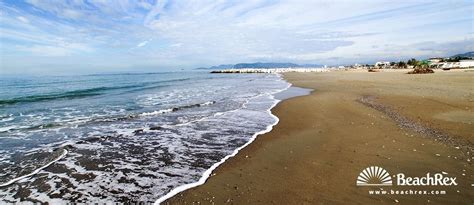 Beach Marina di Massa - Massa - Toscana - Italy | Tuscany beaches ...