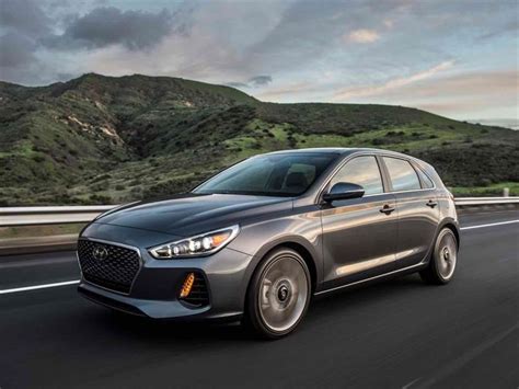 Hyundai Elantra GT 2018, más deportivo que nunca