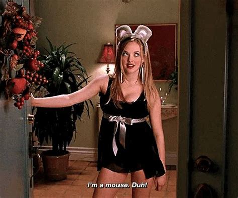 Amanda Seyfried as Karen Smith in "Mean girls"... | Pretty halloween ...