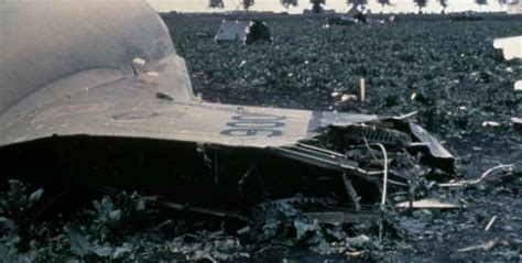 Crash of a Lockheed C-141A-LM Starlifter near Peterborough: 18 killed ...