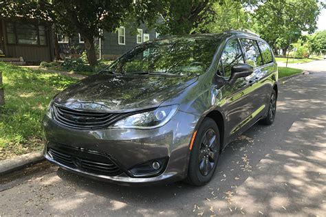 2019 Chrysler Pacifica Hybrid