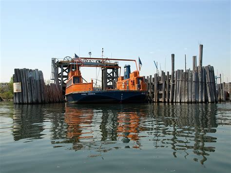 Hart Island Ferry Terminal, City Island, Bronx NYC | Flickr