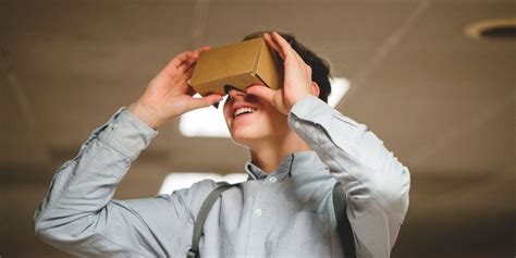 How to Make Your Own DIY Google Cardboard VR Headset