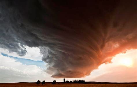 The World’s Best Storm Chaser Photography - Snow Addiction - News about ...