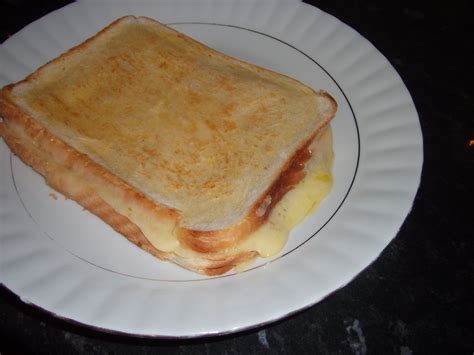 Cheese Toastie : 5 Steps - Instructables