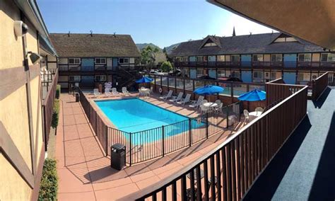 Amenities King Frederik Inn Solvang California CA Hotels Motels ...