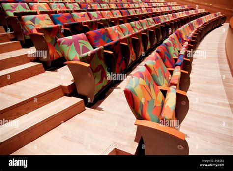 Interior Hall of the Walt Disney Concert Hall (Architect: Frank Gehry ...