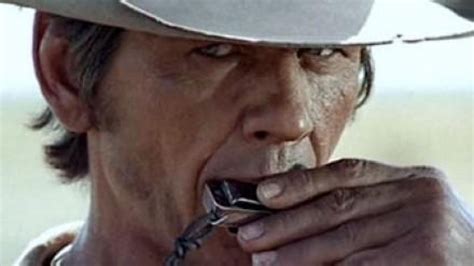 L'harmonica de Charles Bronson dans Il était une fois dans l'Ouest ...