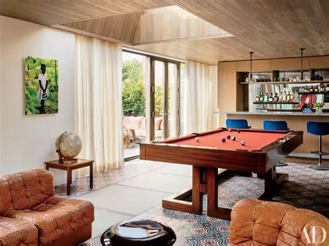 14 Beautiful Billiard Rooms Where You Can Play in Style Photos | Architectural Digest