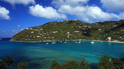 7 Majestical Hiking Spots in the Caribbean - SeaDream Yacht Club