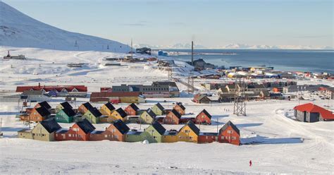 Hotels near Longyearbyen Svalbard Airport - Search on KAYAK