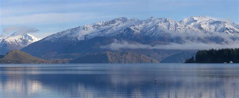 Wanaka Lake | lake, New Zealand | Britannica