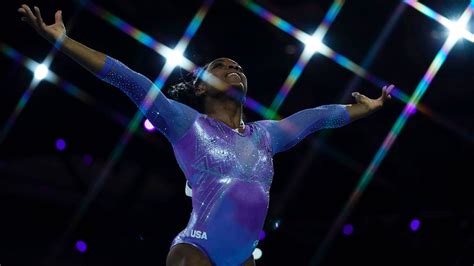 Stop everything you're doing and watch Simone Biles' Yurchenko double ...