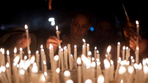 Mourners Remember Boxing Day Tsunami Victims