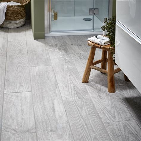 Cotage wood Grey Wooden effect Porcelain Wall & floor tile, Pack of 4, (L)1200mm (W)200mm ...