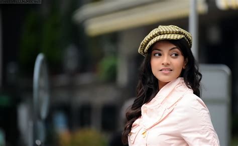 kajal agarwal wallpaper latest,white,photograph,street fashion,beauty,fashion (#660826 ...