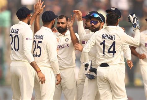 India-Australia: Delhi Test: Scenes From Day 1 - Rediff Cricket