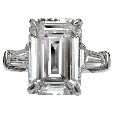 GIA Certified 20 Carat Emerald Cut Diamond Engagement Ring For Sale at ...