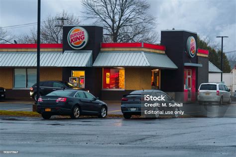 Burger King Restaurant Building Exterior Stock Photo - Download Image ...