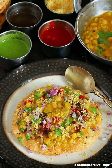 Dal Pakwan (Sindhi Breakfast Recipe) - Cooking Carnival