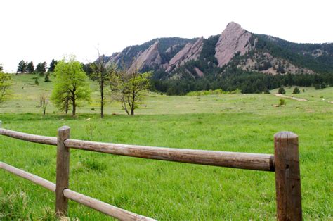 Guide to the Flatirons - Travel Boulder