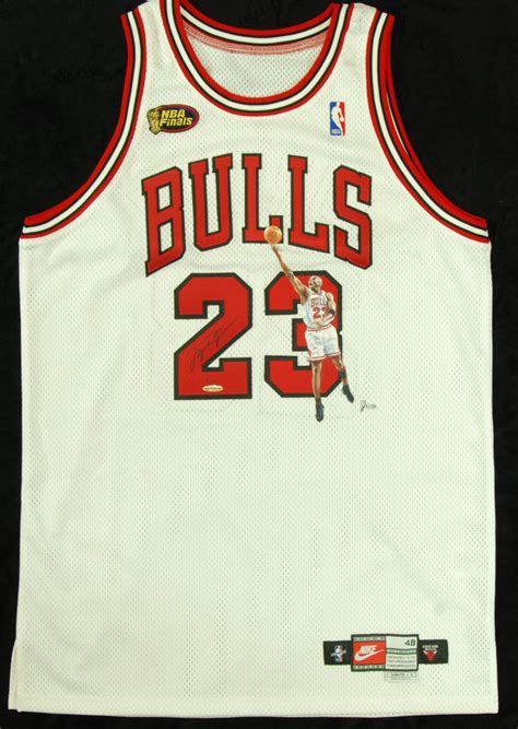 Lot Detail - Michael Jordan Signed Hand-Painted 1998 Finals Jersey "Finger Roll" (UDA) #5/6