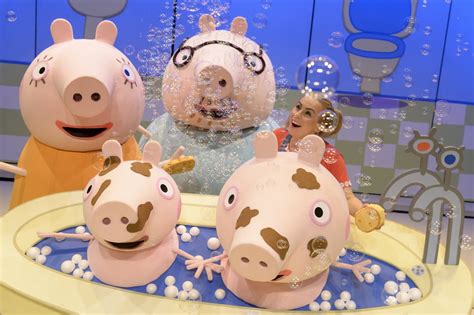 NickALive!: Peppa Pig Live: 'Peppa Pig's Surprise' to Tour the USA During Fall 2018 [New Dates ...